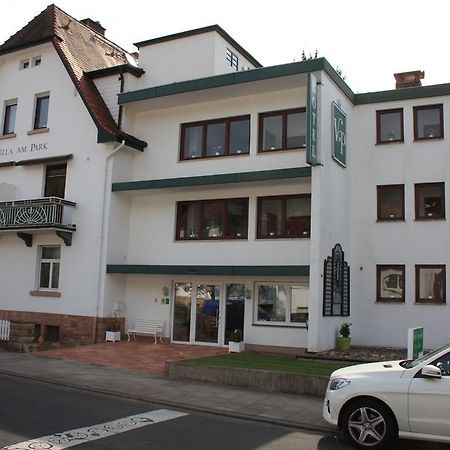 Sathya Ayurveda -Hotel Villa Am Park- Bad Orb Exterior photo