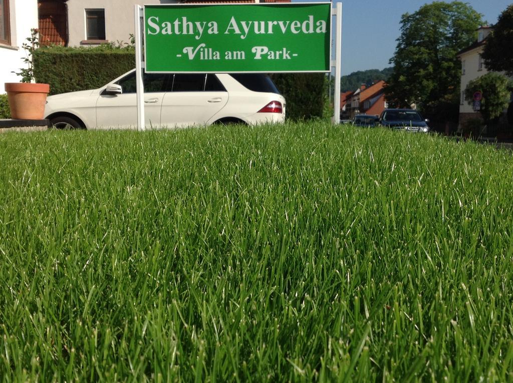 Sathya Ayurveda -Hotel Villa Am Park- Bad Orb Exterior photo