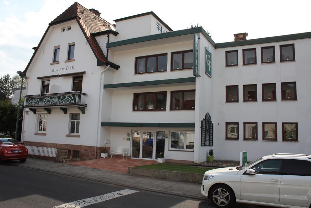 Sathya Ayurveda -Hotel Villa Am Park- Bad Orb Exterior photo