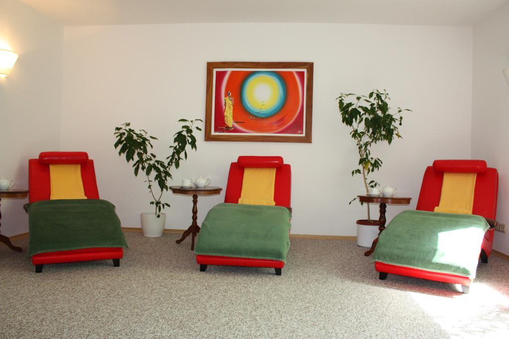 Sathya Ayurveda -Hotel Villa Am Park- Bad Orb Exterior photo